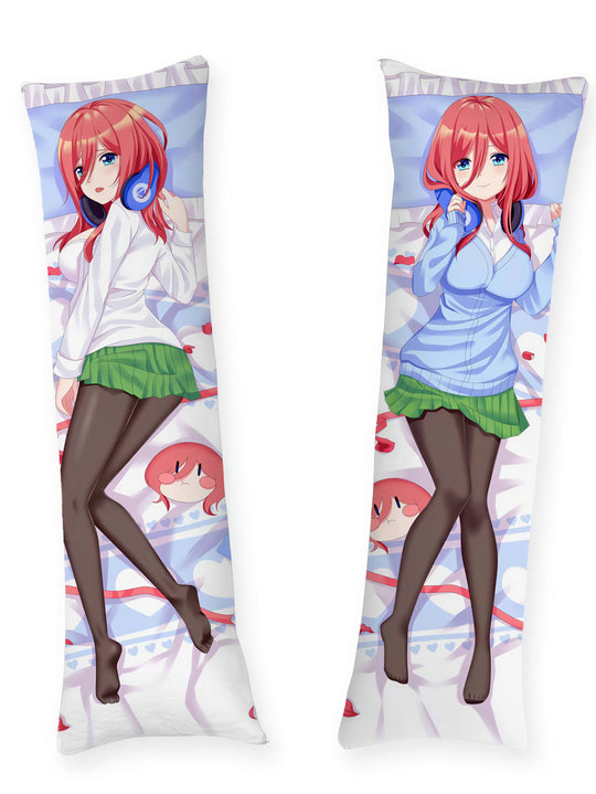 Dakimakura Miku Nakano w Słuchawkach